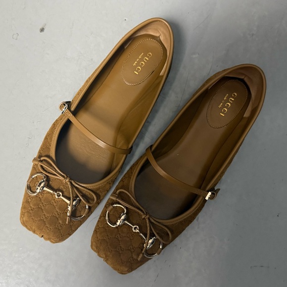 Gucci Horsebit Suede Ballet Flat (Women) - Picture 4 of 7